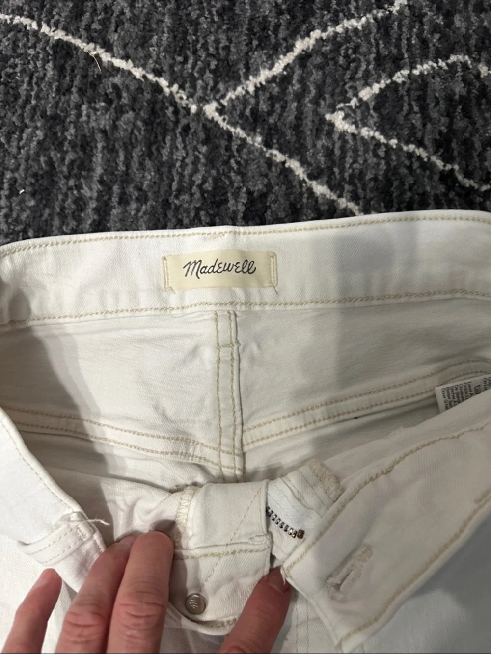 Madewell White High-Rise Wide-Leg Jeans with Raw Hem - Picture 2 of 5